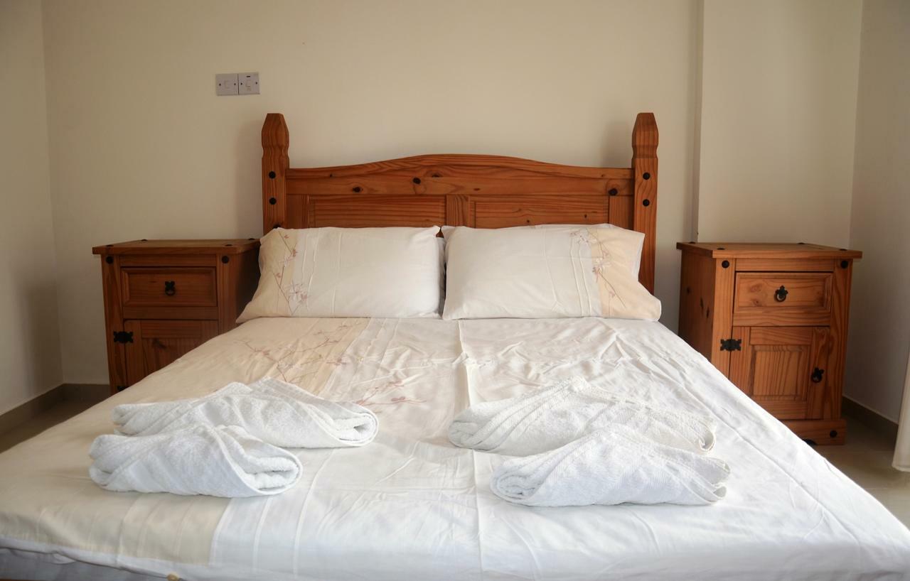 Top Floor, 2 Bedroom Apartment Vanessa D204, Free Wifi, Village View Peyia Oda fotoğraf