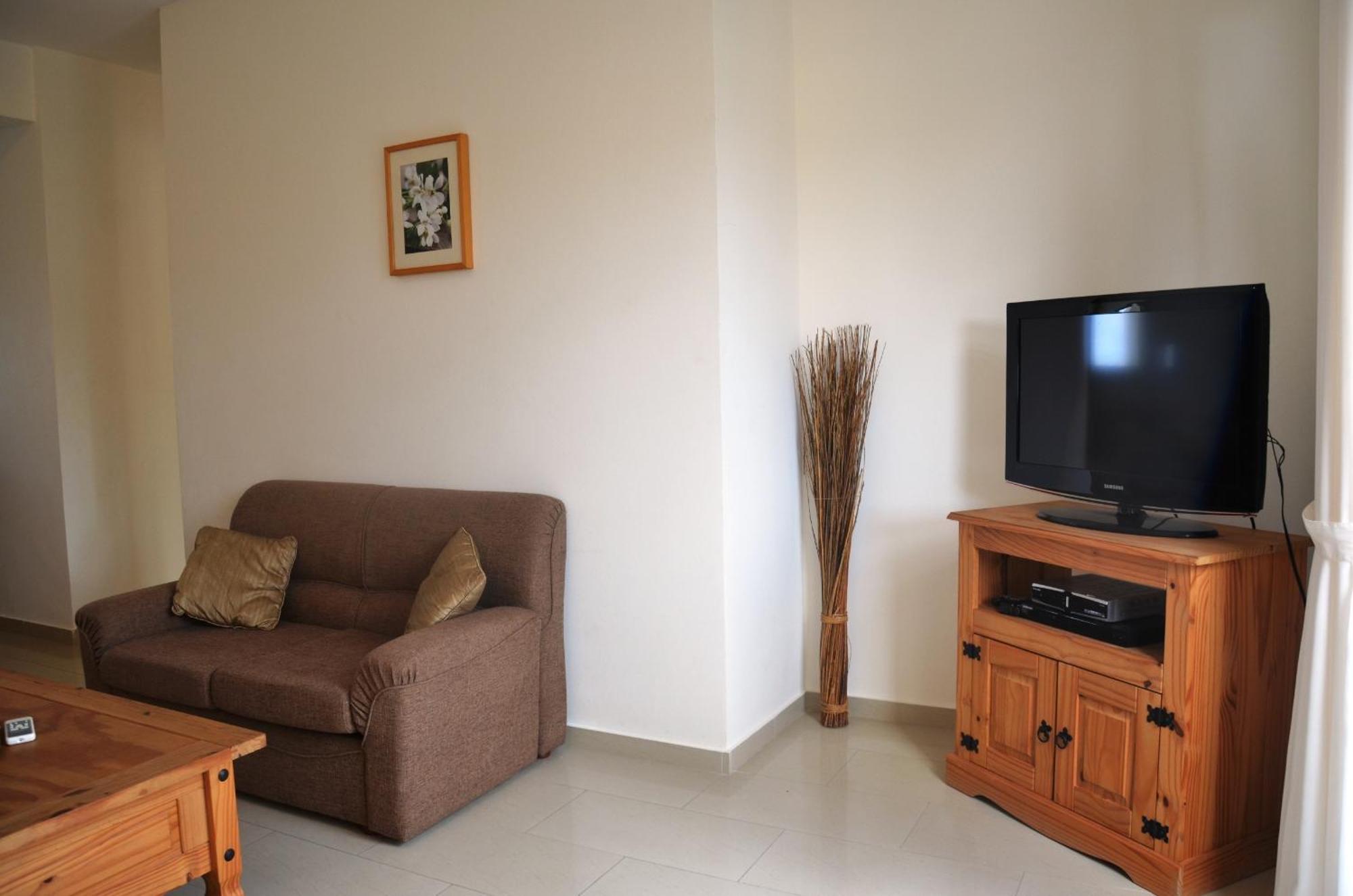 Top Floor, 2 Bedroom Apartment Vanessa D204, Free Wifi, Village View Peyia Dış mekan fotoğraf